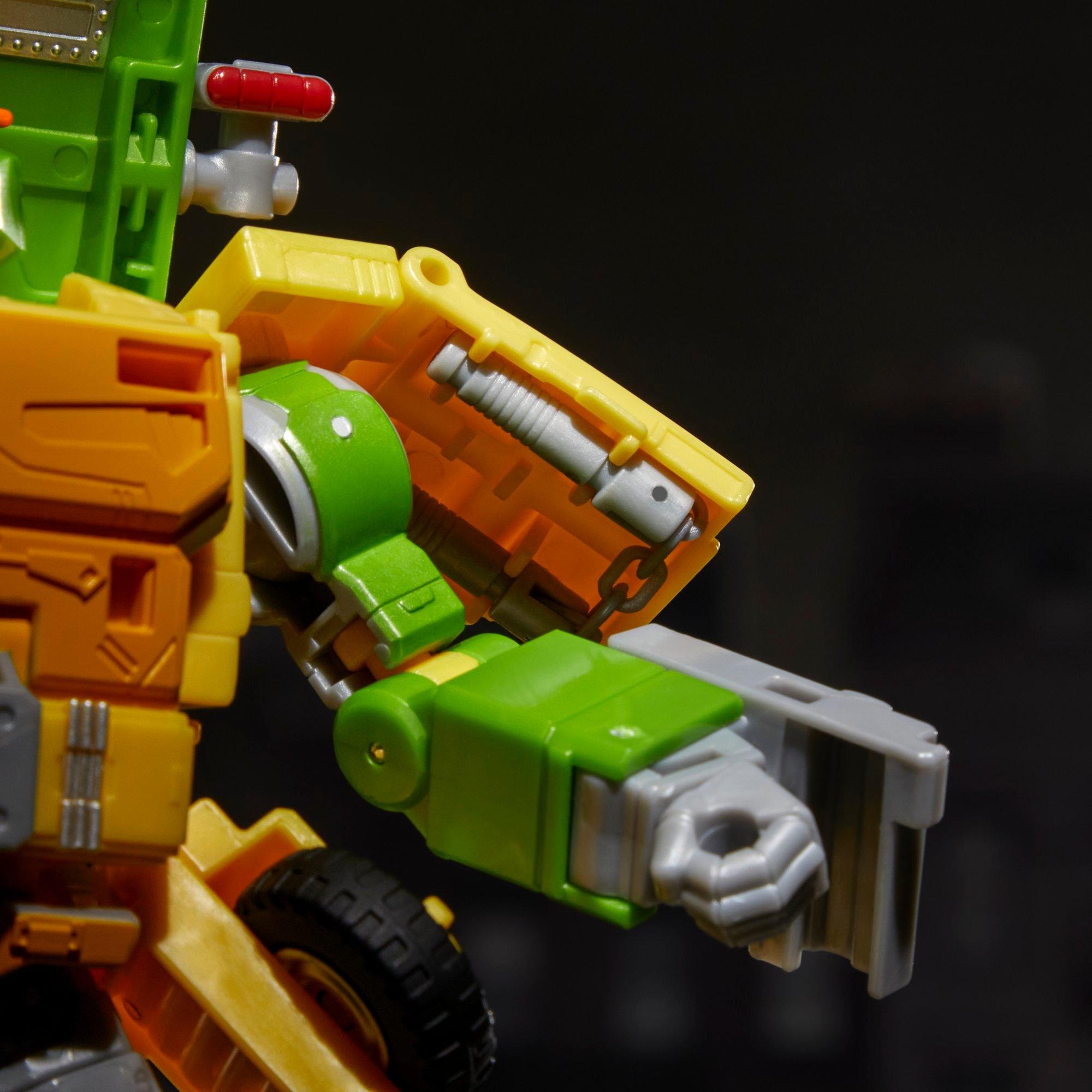 Transformers Collaborative Teenage Mutant Ninja Turtles x Transformers Party Wallop Figure