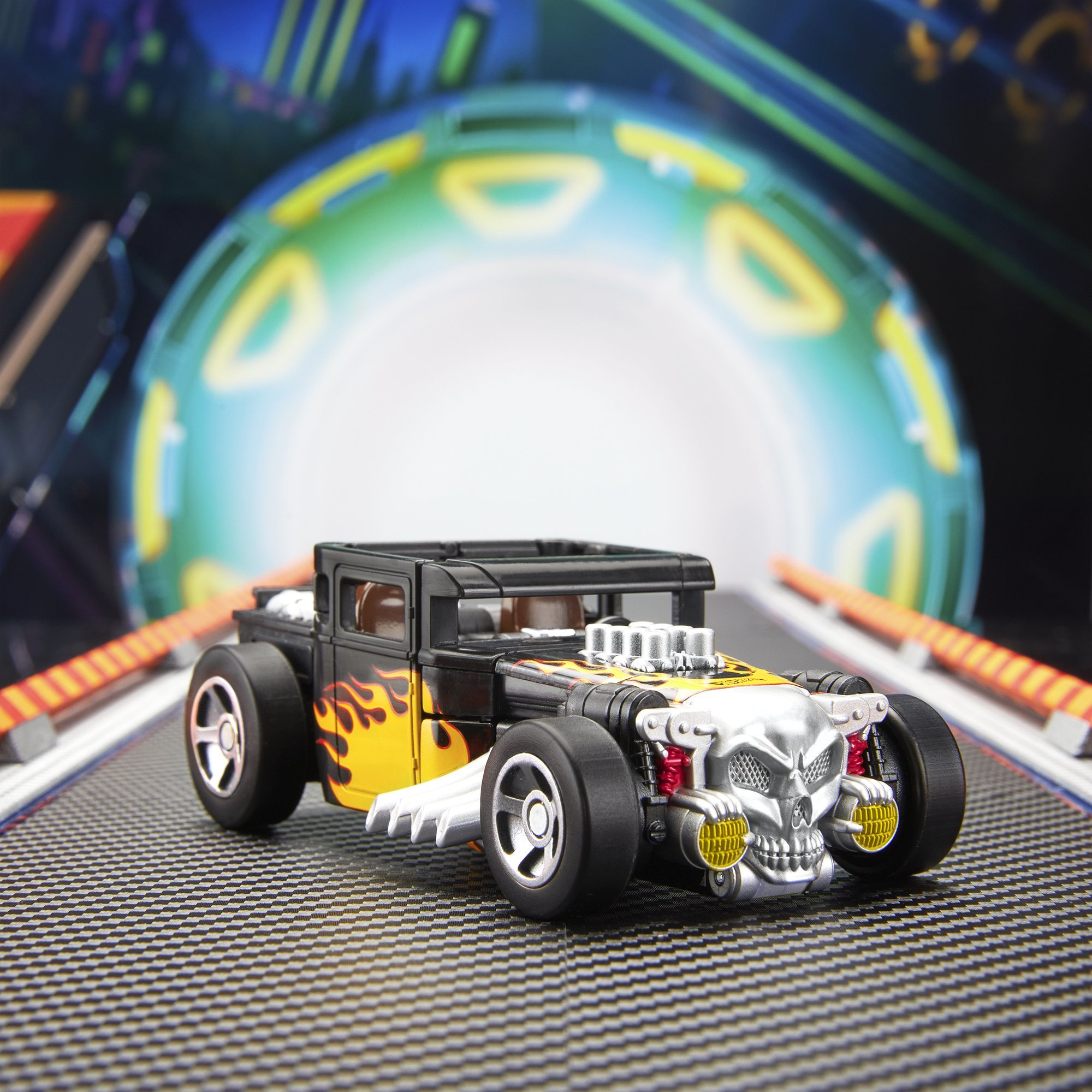 Transformers Collaborative Hot Wheels® x Transformers Bone Shaker™
