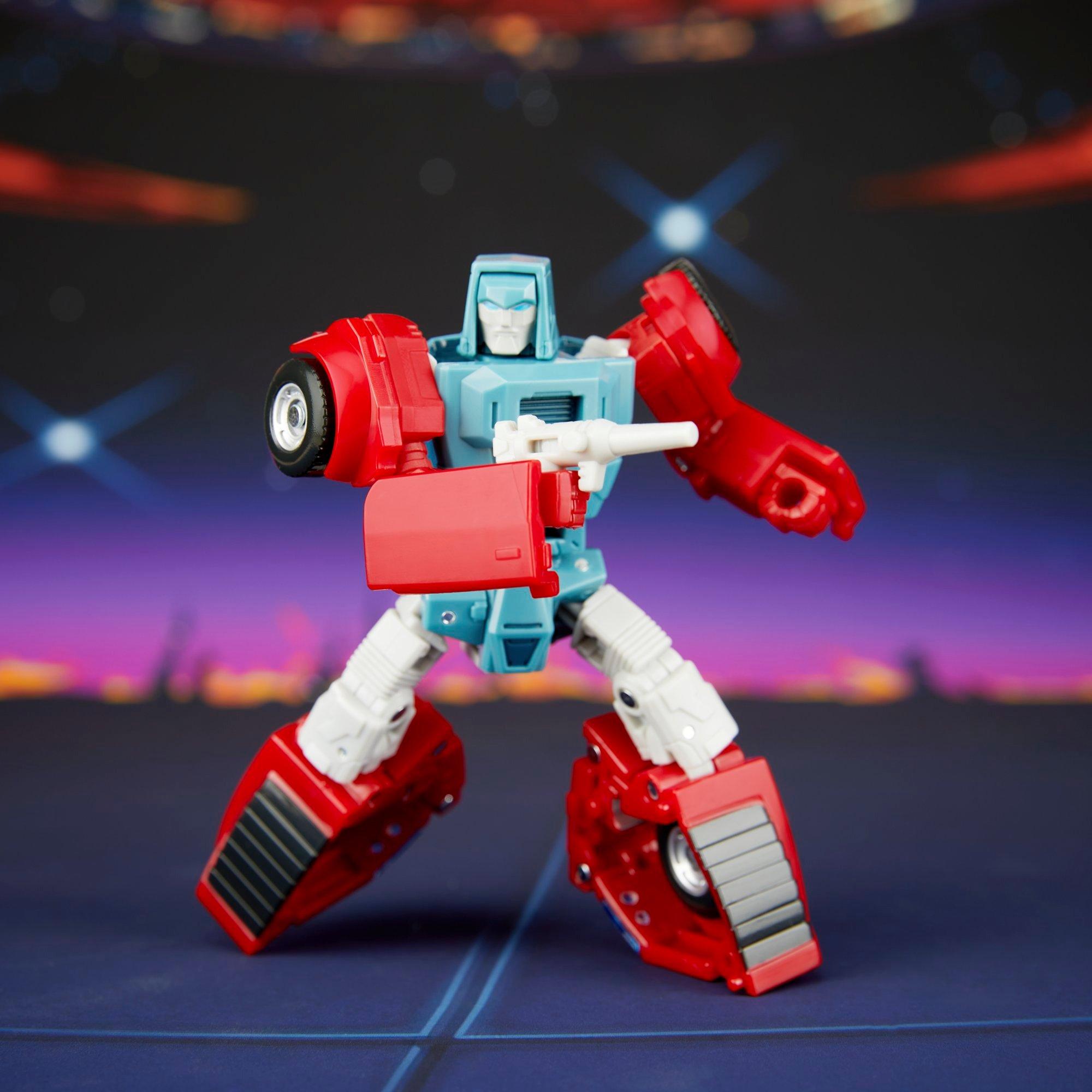 Transformers Studio Series The Transformers: The Movie Deluxe Class Windcharger