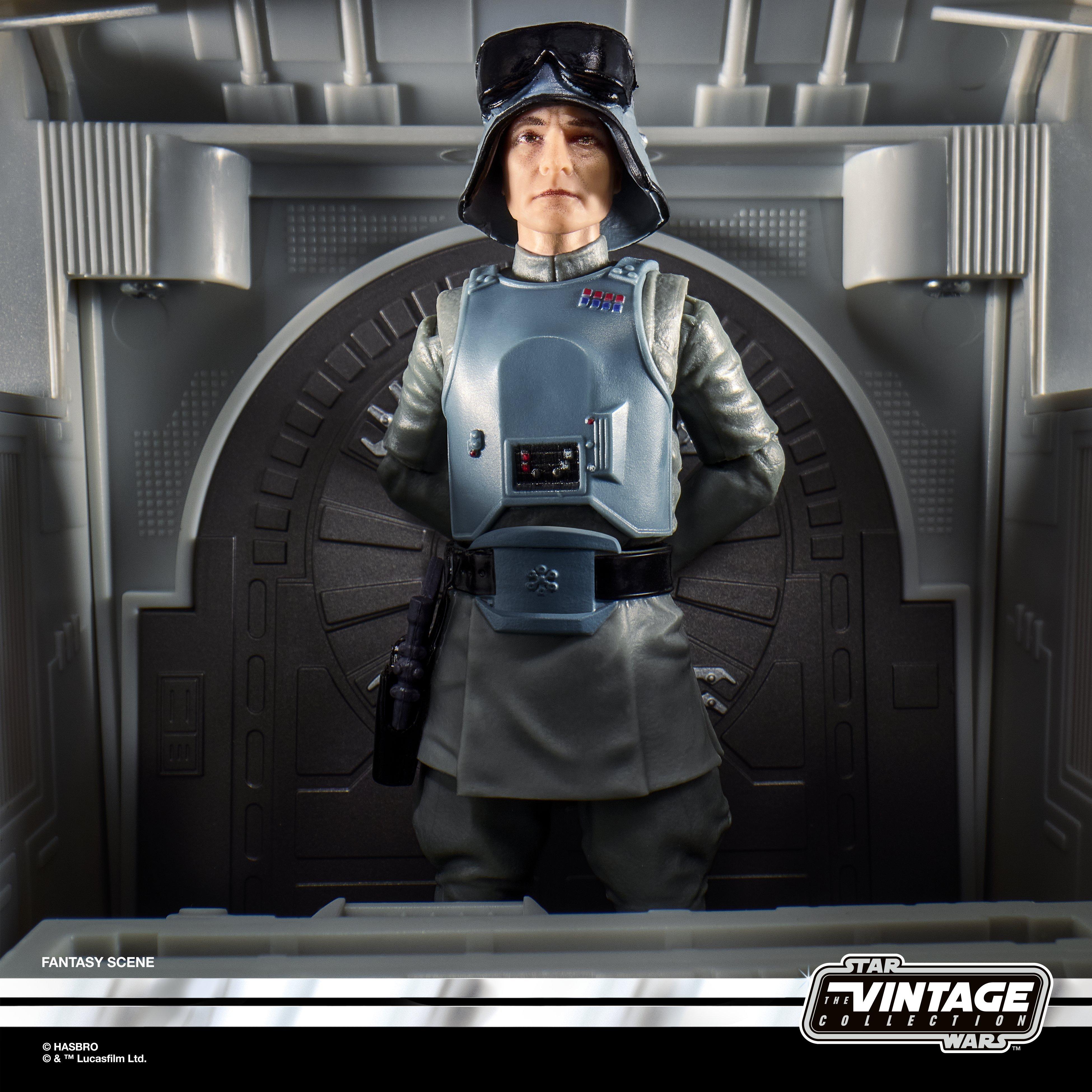 Star Wars The Vintage Collection General Veers (AT-AT Commander)
