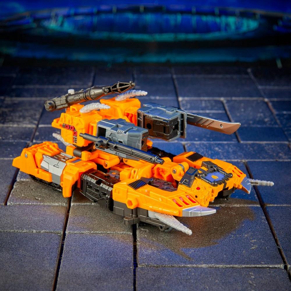 Transformers Age of the Primes Leader Class Herald of Unicron